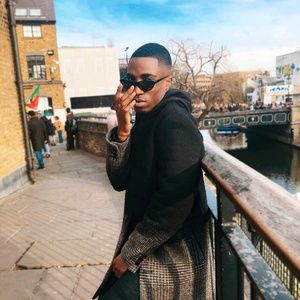 Meet your Posher, Edward